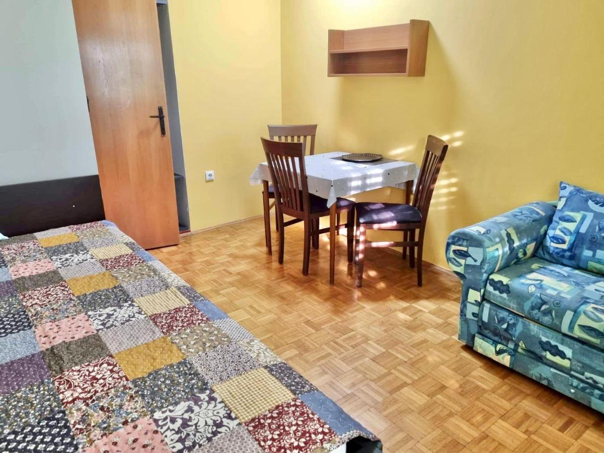 Apartments Jelena Peroj Luaran gambar