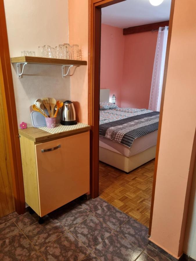Apartments Jelena Peroj Luaran gambar